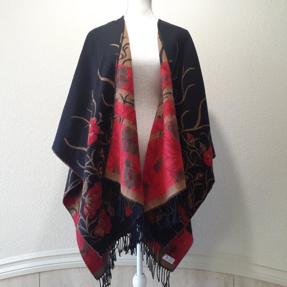 Accessories - Reversible Ruana